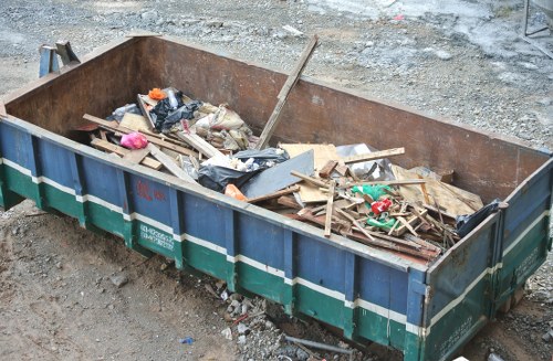 Commercial waste management services in Gunnersbury